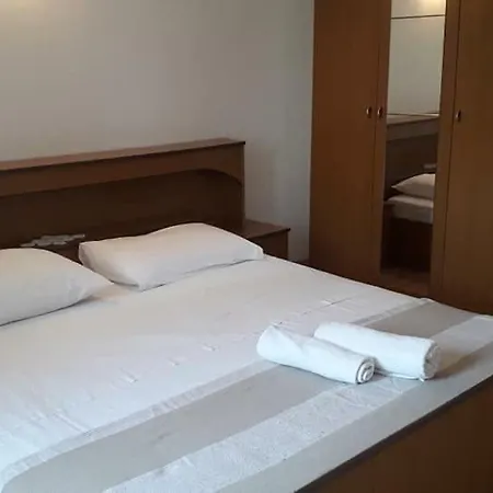 Kneze Bay Apartment, * Κόρτσουλα