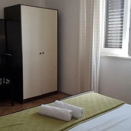 Kneze Bay Apartment, * Κόρτσουλα